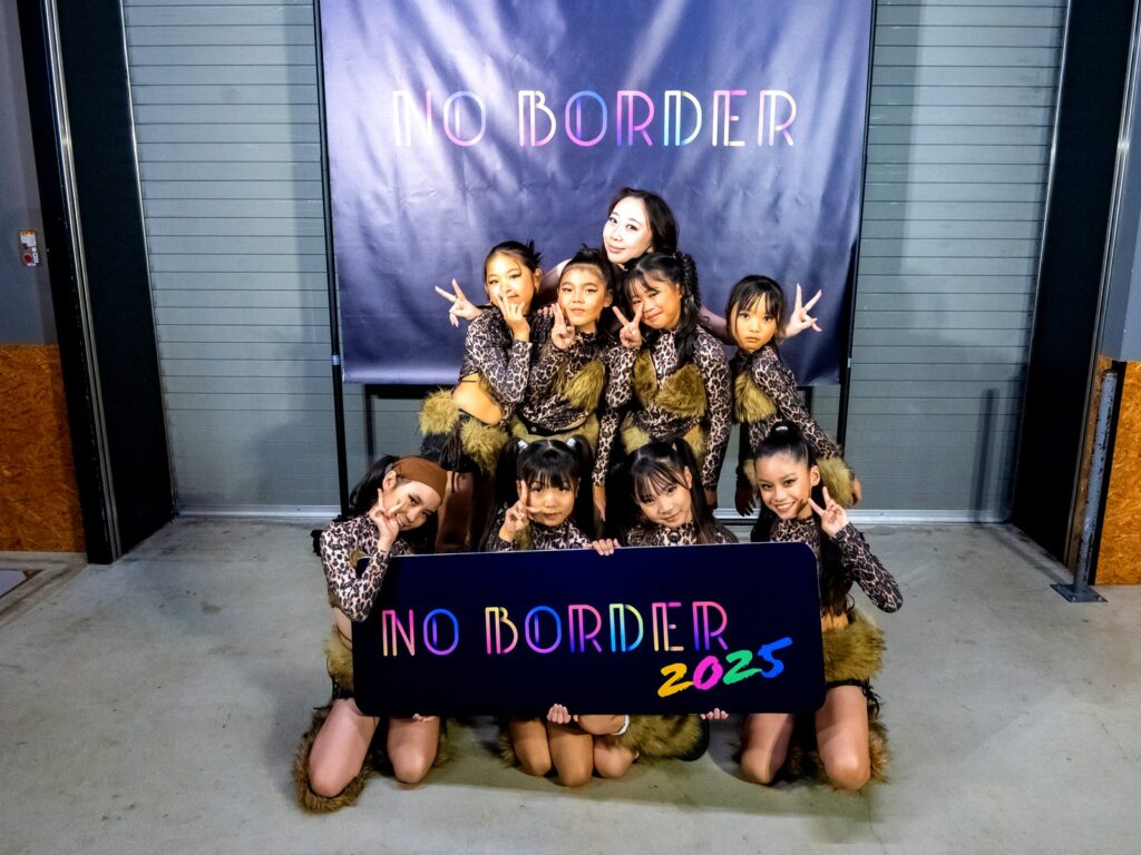 NO BORDER 2025 に出演したドットカラーのキッズダンサー集合写真（福岡・Zepp Fukuoka）